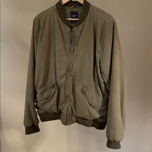 GAP ARMY GREEN BOMBER JACKET